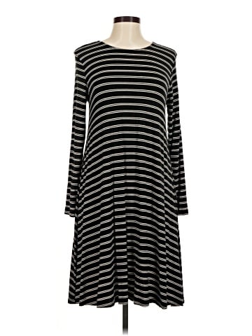 Old Navy Casual Dress (view 1)