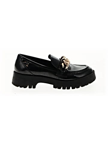 Guess Flats (view 1)