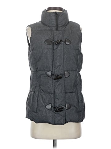 Gap Outlet Vest (view 1)