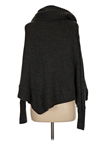 Alya Poncho (view 2)