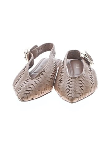 Zara Flats (view 2)