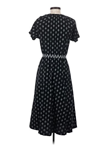 Old Navy Casual Dress (view 2)