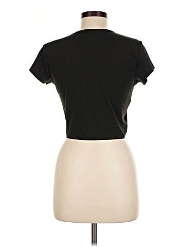 Uniqlo Short Sleeve T-Shirt (view 2)