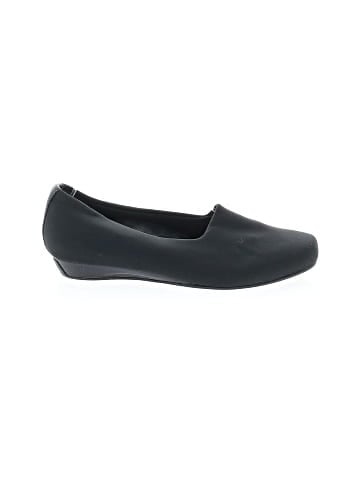 Vionic Flats (view 1)