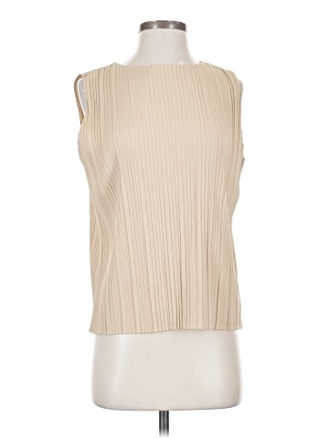 Uniqlo Sleeveless T-Shirt (view 1)
