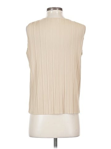 Uniqlo Sleeveless T-Shirt (view 2)