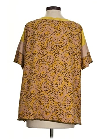 Easel Short Sleeve Top (view 2)