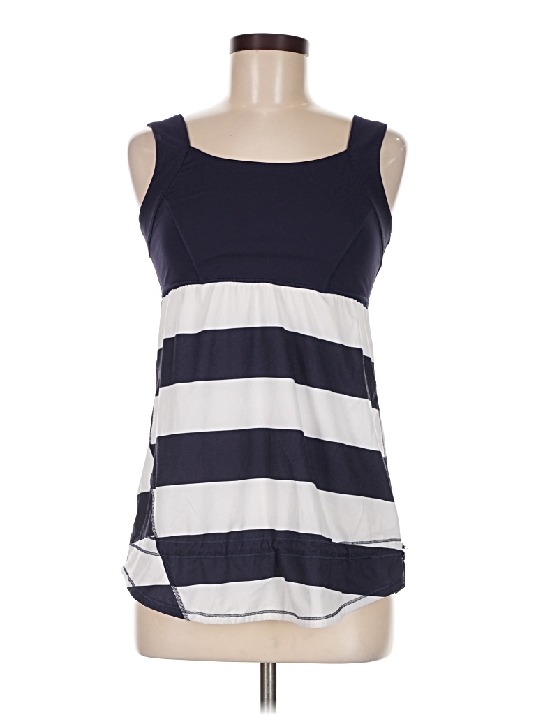 Pre-owned Lululemon Athletica Sleeveless T-shirt In Blue