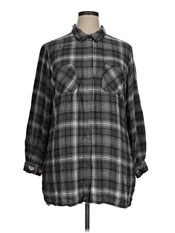 Tolani 3/4 Sleeve Button-Down Shirt (view 1)