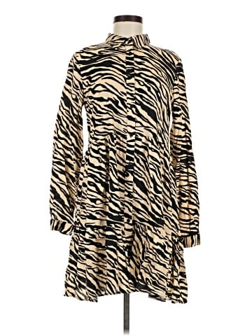 Stradivarius Casual Dress (view 1)