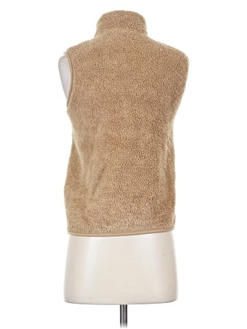 Uniqlo Faux Fur Vest (view 2)
