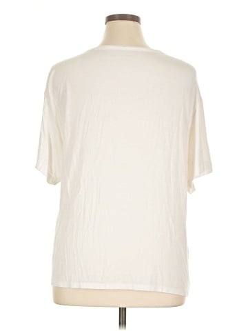 American Eagle Outfitters Short Sleeve T-Shirt (view 2)