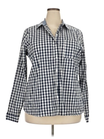 Croft & Barrow Long Sleeve Button-Down Shirt (view 1)