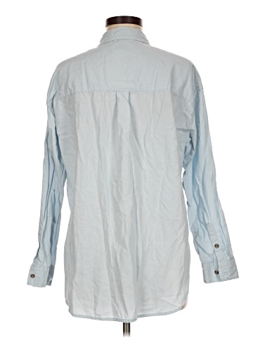 Universal Thread Long Sleeve Button-Down Shirt (view 2)