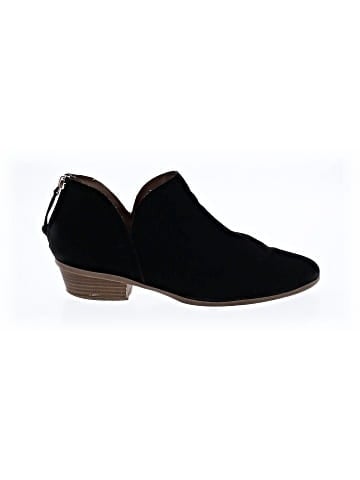 Kenneth Cole REACTION Ankle Boots (view 1)