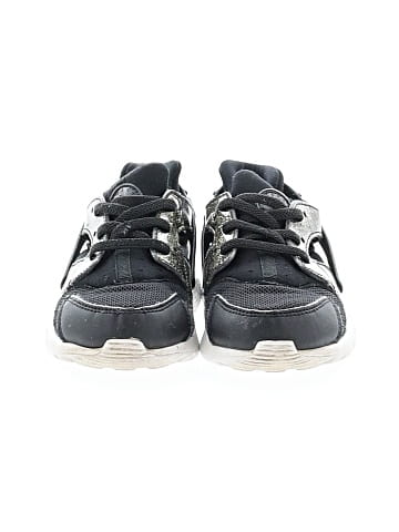 Nike Sneakers (view 2)