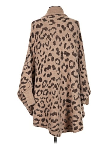 Akemi + Kin Cardigan (view 2)