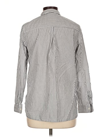 Old Navy Long Sleeve Button-Down Shirt (view 2)