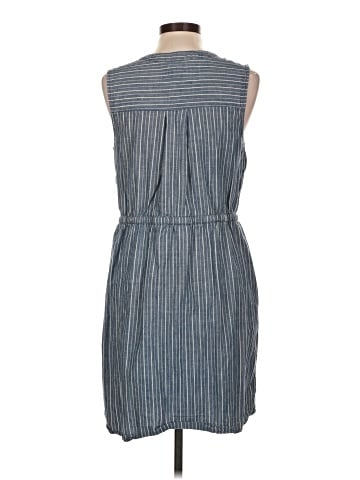 Old Navy Casual Dress (view 2)