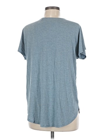 Lucy & Laurel Short Sleeve T-Shirt (view 2)