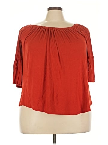 Green Envelope 3/4 Sleeve Top (view 1)