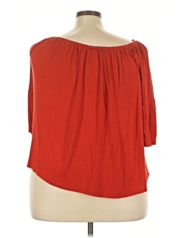 Green Envelope 3/4 Sleeve Top (view 2)