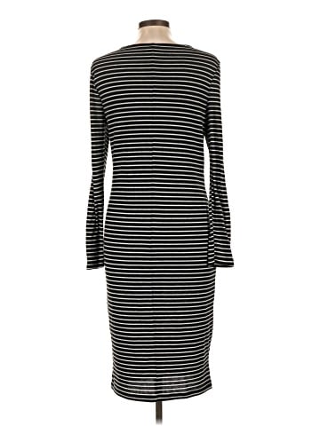 Old Navy Casual Dress (view 2)