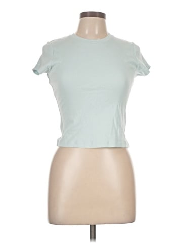 Uniqlo Short Sleeve T-Shirt (view 1)