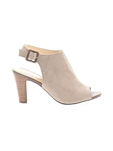 Kelly & Katie Sandals (view 1)