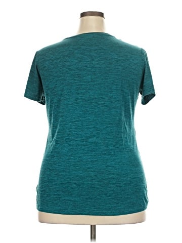 Amazon Essentials Active T-Shirt (view 2)