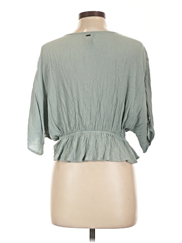 O'Neill 3/4 Sleeve Blouse (view 2)