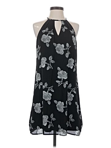 Candie's Sleeveless Blouse (view 1)