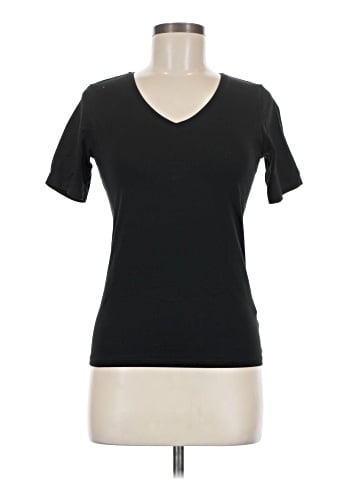 Uniqlo Short Sleeve T-Shirt (view 1)