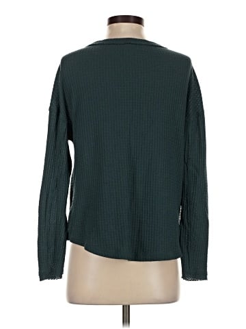 Akemi + Kin Long Sleeve T-Shirt (view 2)