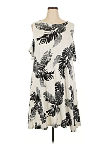 Old Navy Casual Dress (view 1)