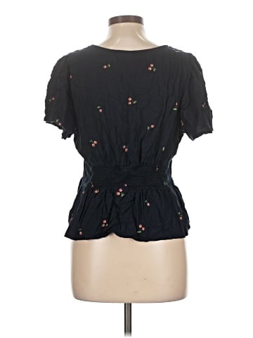 Old Navy Short Sleeve Blouse (view 2)