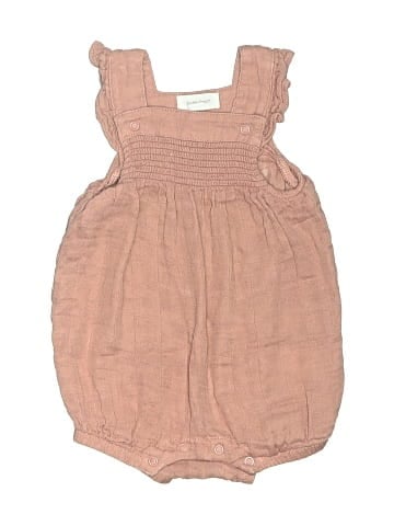 Angel Dear Short Sleeve Outfit (view 1)