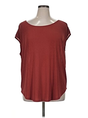 14th & Union Short Sleeve Top (view 1)