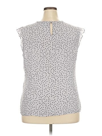 Elle Sleeveless Blouse (view 2)