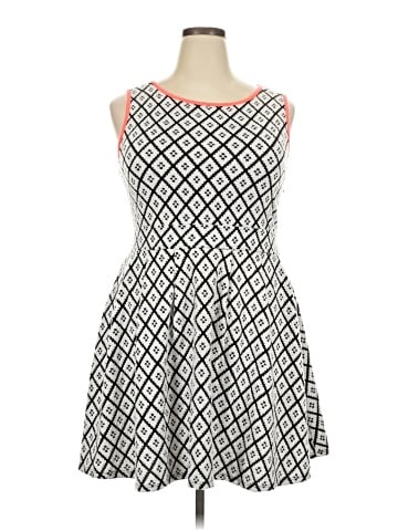 Xhilaration Cocktail Dress (view 1)