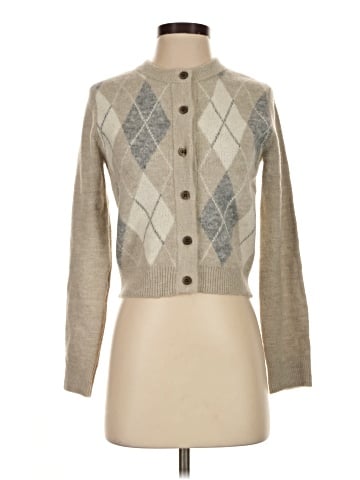 GU Cardigan (view 1)