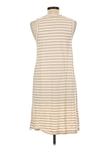 Old Navy Casual Dress (view 2)