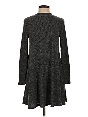 Old Navy Casual Dress (view 1)
