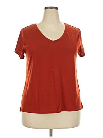Jennifer Lauren Short Sleeve T-Shirt (view 1)