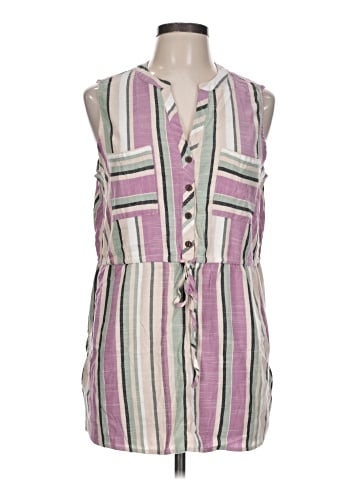 Lee Sleeveless Button-Down Shirt (view 1)