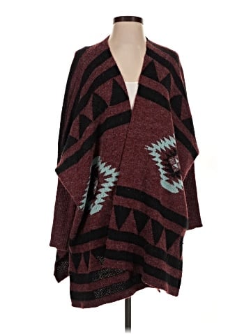 Debut Poncho (view 1)