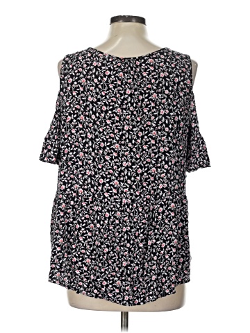 a.n.a. A New Approach Sleeveless Blouse (view 2)