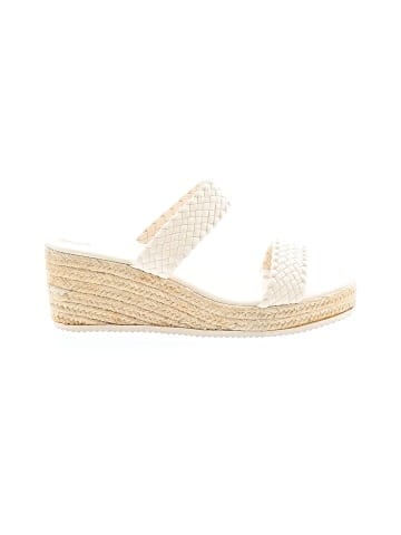 Unbranded Wedges (view 1)
