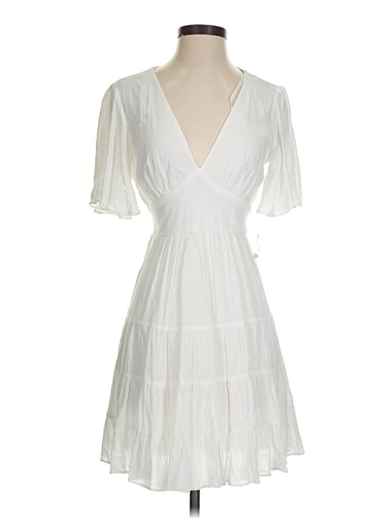 Pre-owned B Darlin Cocktail Dress In White