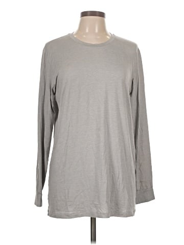 HEATTECH Long Sleeve T-Shirt (view 1)